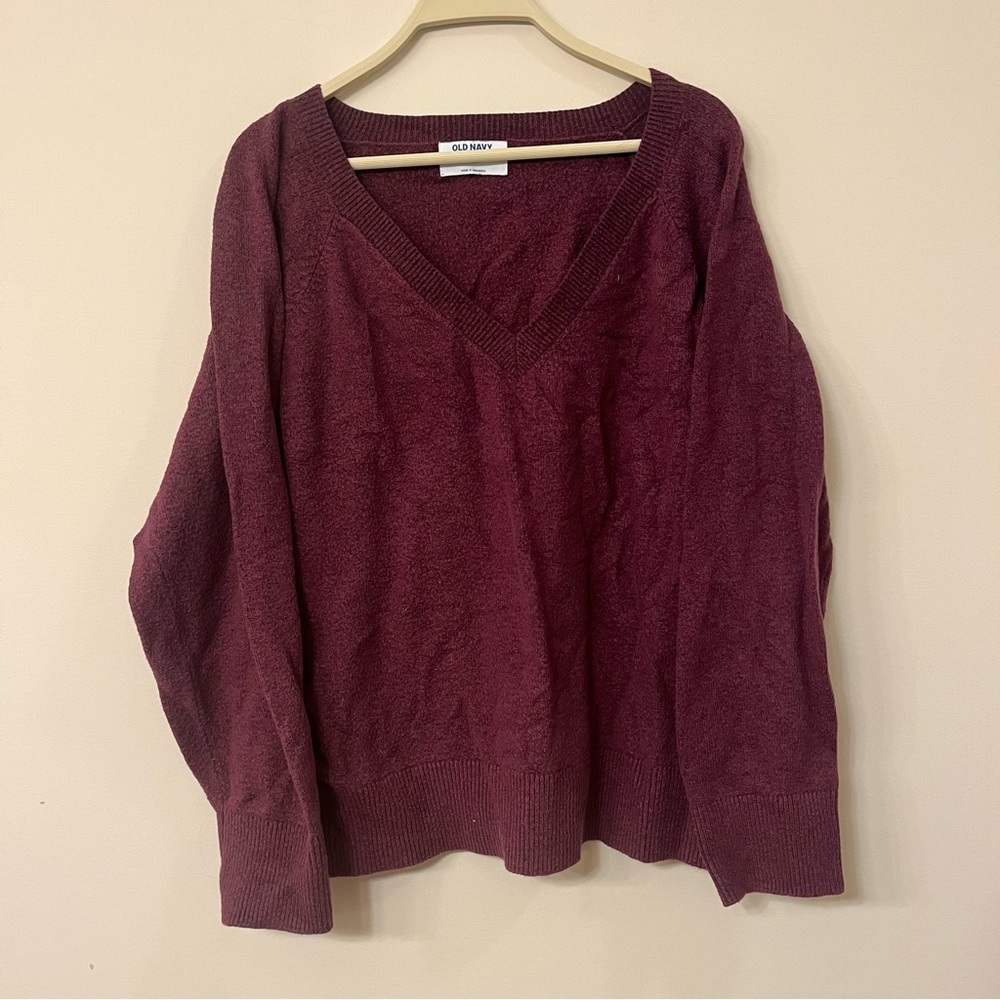Old navy women’s extra small purple maroon v neck sweater